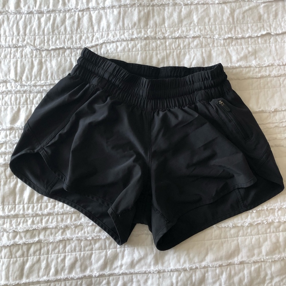 Lululemon Tracker Short V 4”
